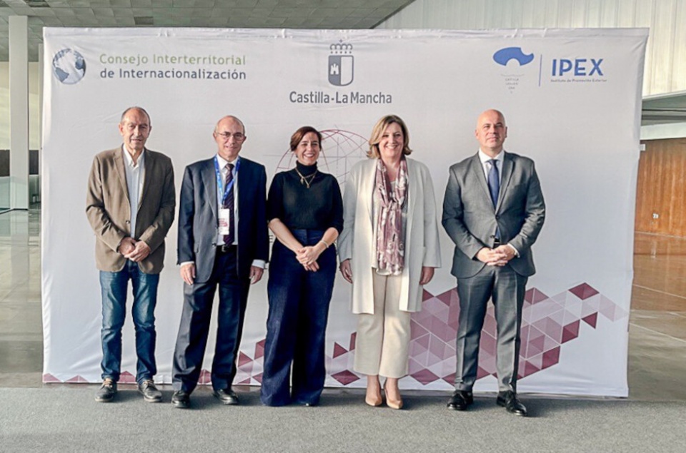 Nicol&aacute;s Merino, Pedro Antonio Morej&oacute;n, Elisa Carbonell, Patricia Franco y Francisco Javier Rosell.
