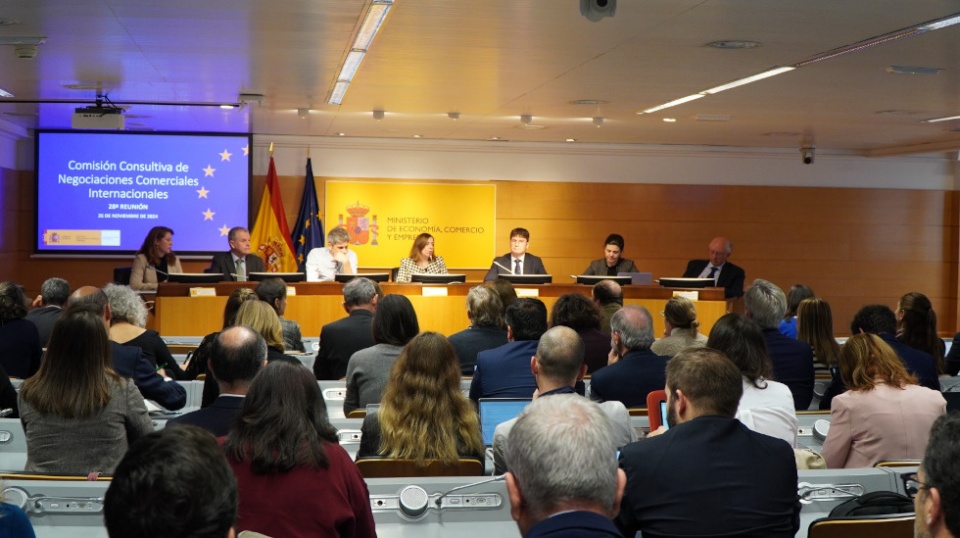 28ª Comisión Consultiva de Negociaciones Comerciales Internacionales. 28ª Comisión Consultiva de Negociaciones Comerciales Internacionales.