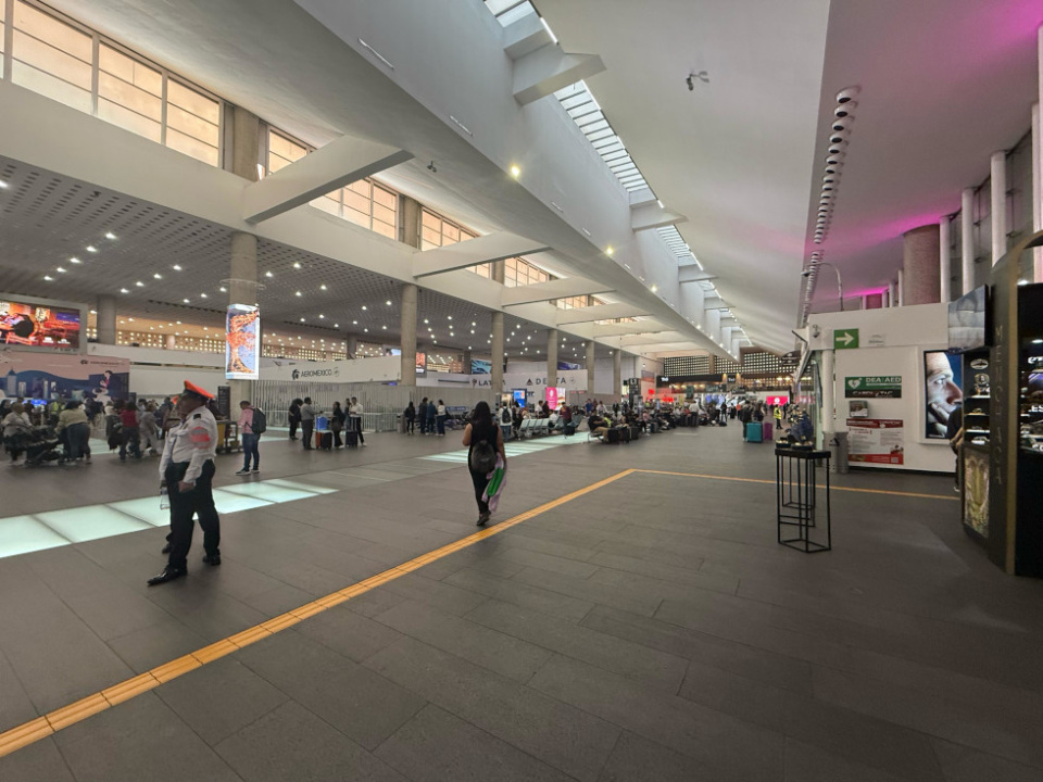 Terminal 2, Aeropuerto Internacional de la Ciudad de México. Terminal 2, Aeropuerto Internacional de la Ciudad de México.