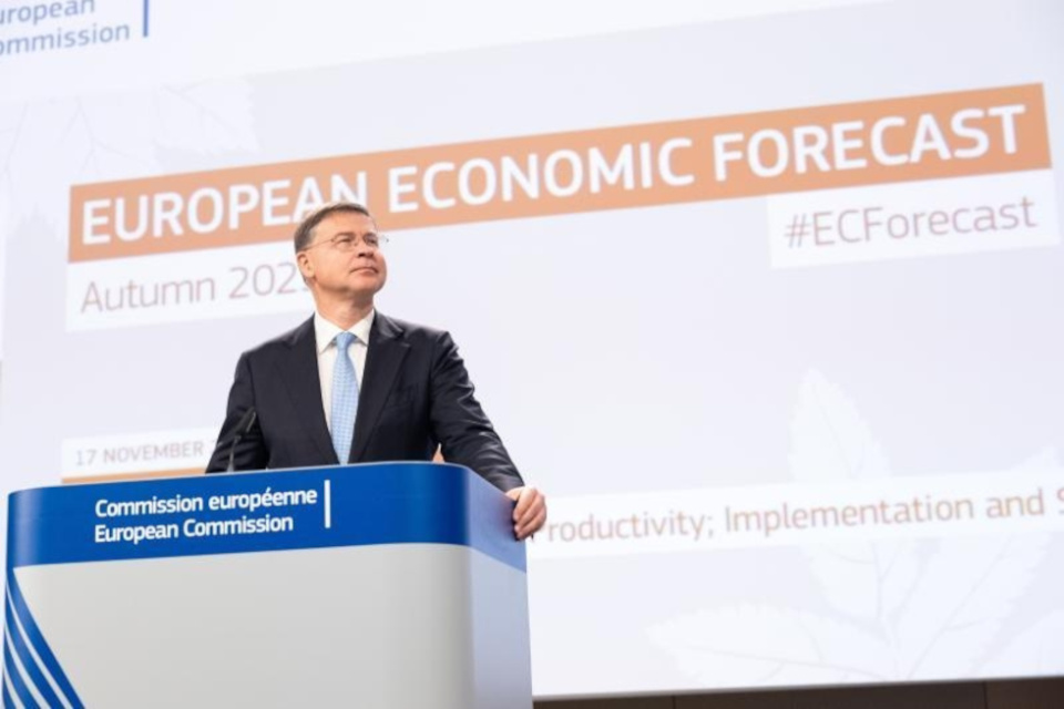 © Copyright European Union © Copyright European Union
