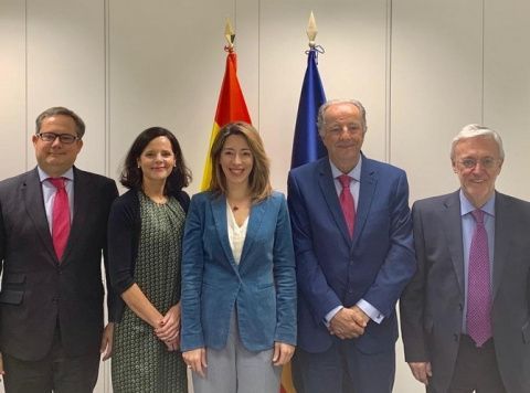 Imagen del acuerdo de la AEF con la Secretaría de Estado de Comercio. Imagen del acuerdo de la AEF con la Secretaría de Estado de Comercio.
