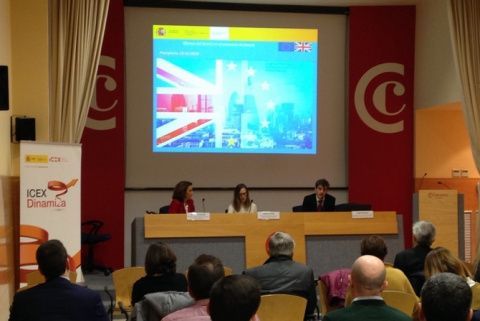 La jornada ha tenido lugar en la sede de C&aacute;mara Navarra de Comercio, Industria y Servicios.