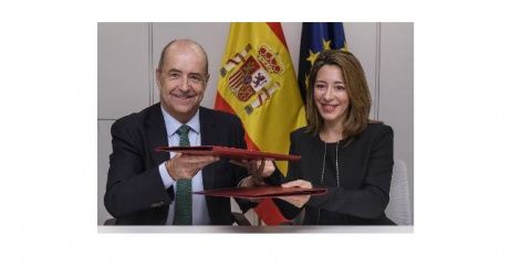 El consejero de Economía, Industria, Comercio y Conocimiento del Gobierno de Canarias, Pedro Ortega, y la secretaria de Estado de Comercio, Xiana Margarida Méndez. El consejero de Economía, Industria, Comercio y Conocimiento del Gobierno de Canarias, Pedro Ortega, y la secretaria de Estado de Comercio, Xiana Margarida Méndez.