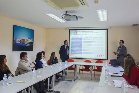 Curso formativo dirigido a emprendedores y empresarios del Parque Tecnológico de Andalucía (PTA), ubicado en Málaga. Curso formativo dirigido a emprendedores y empresarios del Parque Tecnológico de Andalucía (PTA), ubicado en Málaga.