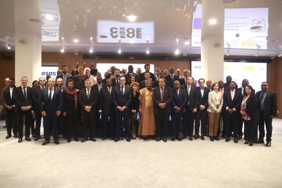 Empresarios y autoridades en el Encuentro empresarial UE-&Aacute;frica celebrado en la sede de CEOE, en Madrid.