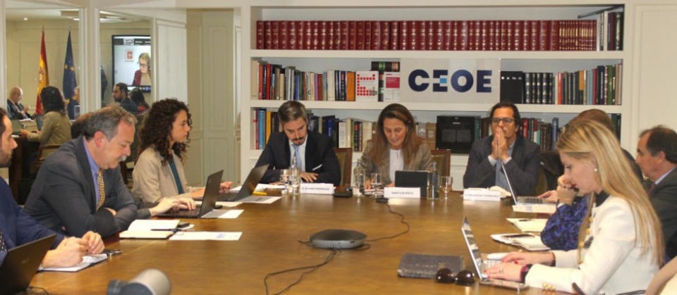 Miembros de la Comisi&oacute;n de Relaciones Internacionales (CEOE Internacional) e invitados.