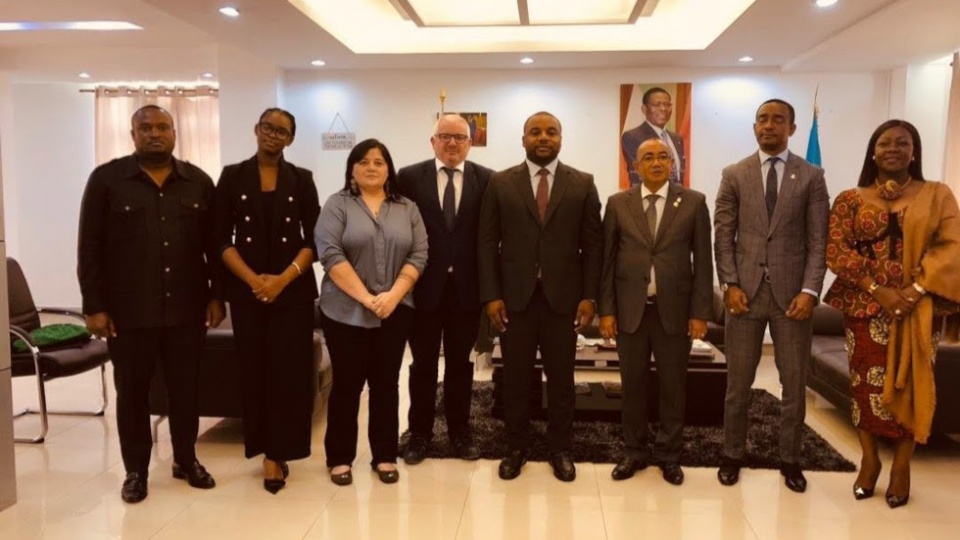 KBCF Consultores se re&uacute;ne con tres ministros y autoridades clave de Guinea Ecuatorial para asegurar el &eacute;xito de la feria econ&oacute;mica internacional.