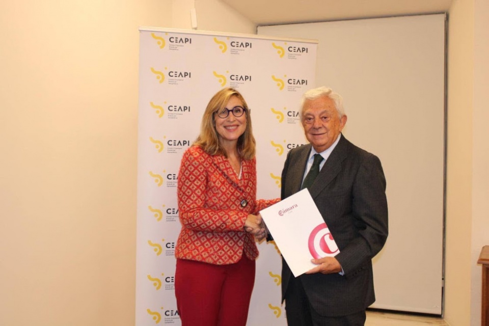 La firma del acuerdo establece un marco de colaboraci&oacute;n que permitir&aacute; llevar a cabo actividades conjuntas como la elaboraci&oacute;n de informes, la organizaci&oacute;n de eventos, la difusi&oacute;n de contenidos y el apoyo institucional en