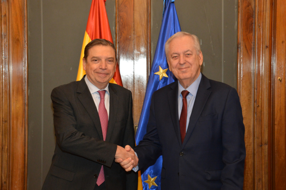 Luis Planas y el nuevo embajador de Brasil.